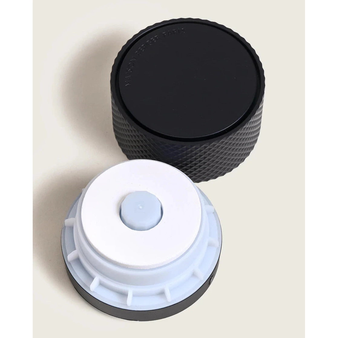 Difusor Inhalámbrico Nomad Negro Maison Berger de la marca Maison Berger Paris en Aromaticks