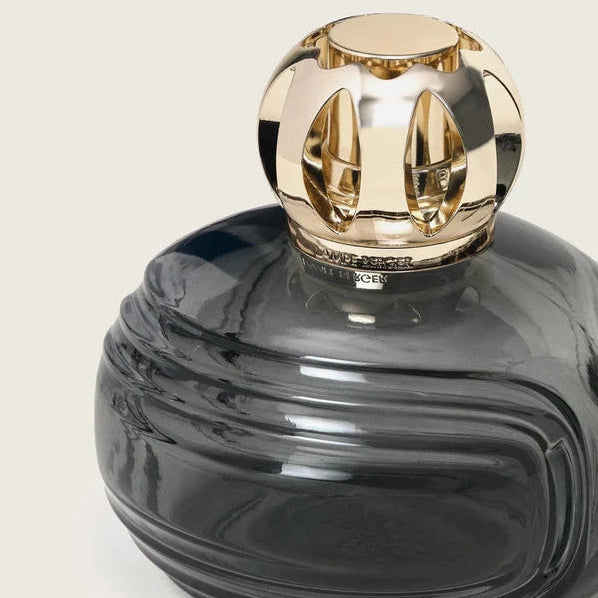 Lámpara catalítica Enigma Gris Musgo Maison Berger de la marca Maison Berger Paris en Aromaticks